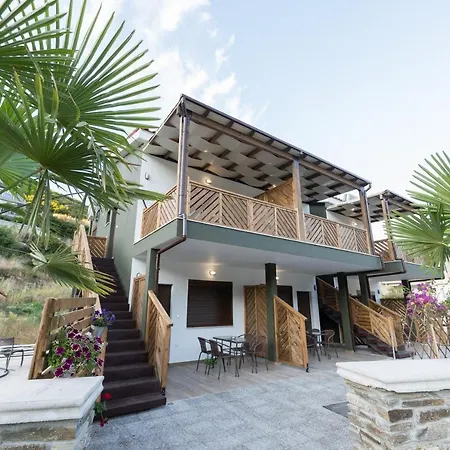 Mad'S Villas Nea Peramos  Exterior photo
