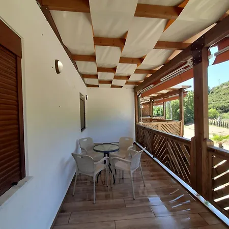Mad'S Villas Nea Peramos  Room photo
