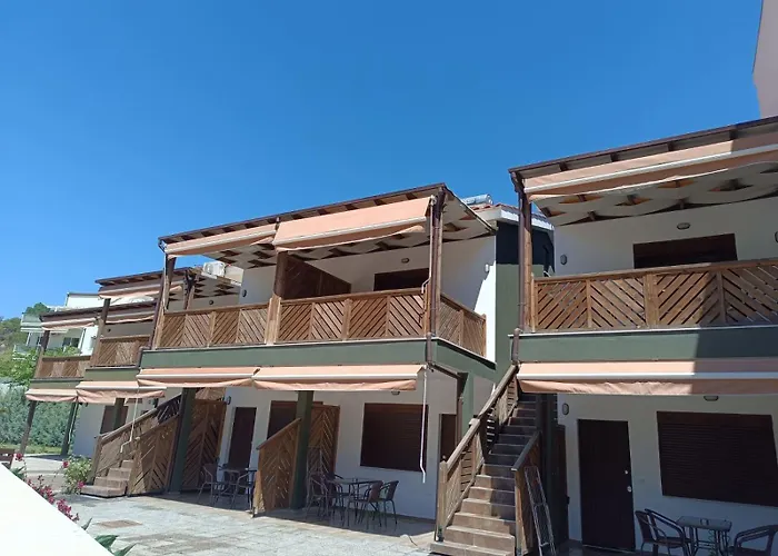 Mad\'S Villas